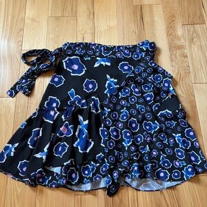 NEW Alivia Gabi Poppy Play Floral Print Wrap Style Skirt